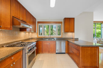 #201 - 550 17th Street